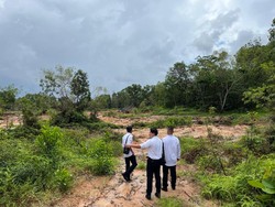 Polisi Tertibkan Tambang Pasir Timah di Bangka Tengah