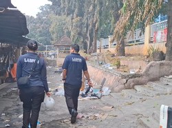 Puslabfor Bareskrim Cek Lokasi Kebakaran Pasar Taman Puring