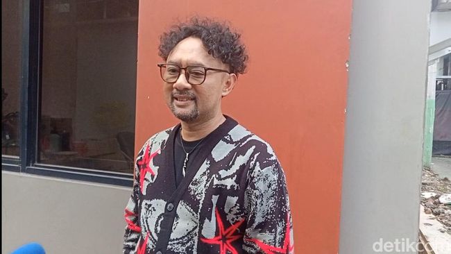 Alasan Ronal Surapradja Keluar dari The Prediksi