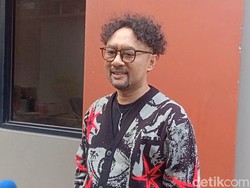 Penggagas The Prediksi Ronal Surapradja Mengundurkan Diri