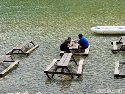 Warung Instagramable di Tepi Sungai Diberi Bintang 1 gegara Pungli, Kok Bisa?