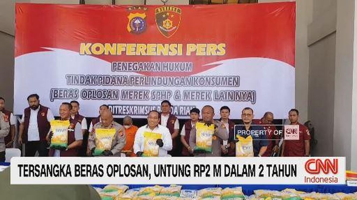 VIDEO: Tersangka Beras Oplosan, Untung Rp2 Miliar dalam 2 Tahun