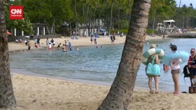 VIDEO: Hawaii Evakuasi Pengunjung Pantai Buntut Peringatan Tsunami