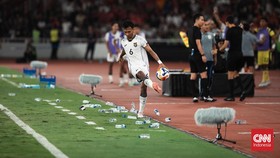 Vietnam Sengaja Halangi Lemparan Robi Darwis dengan Botol?