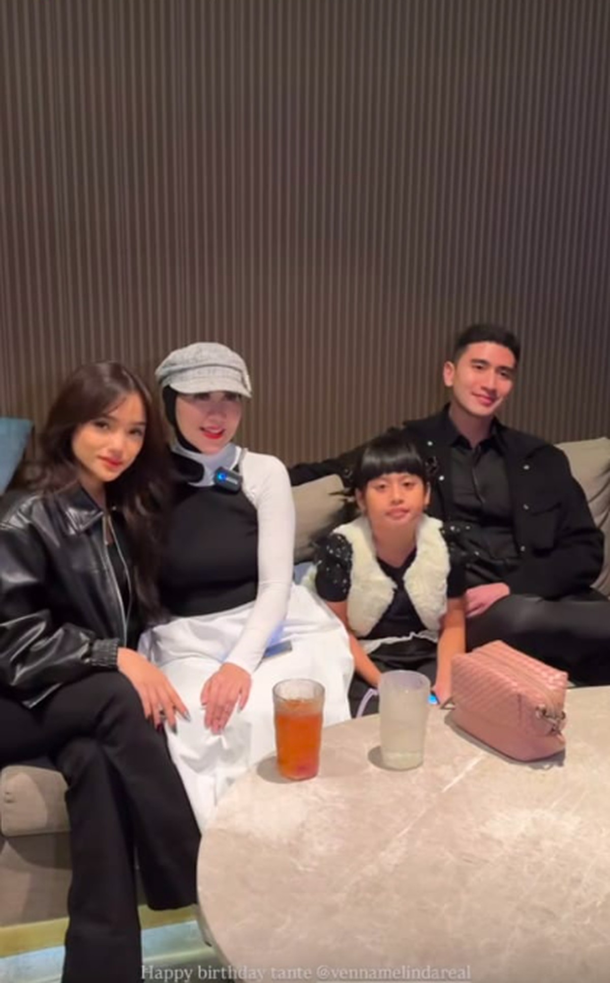 Verrel & Athalla Rayakan Ultah Venna Melinda