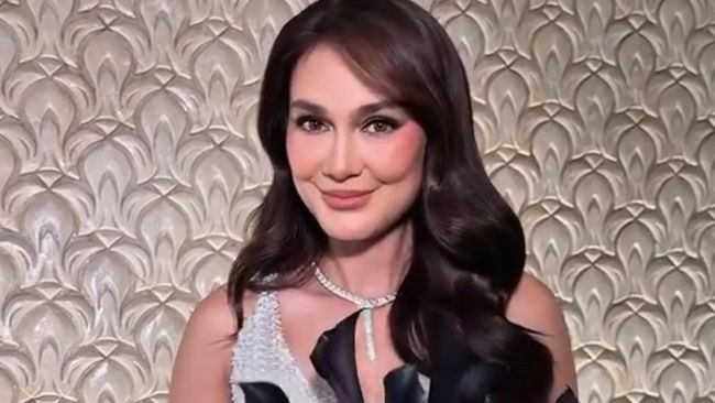 Makna Bunga Black Calla Lily yang Dijadikan Buket Pernikahan Luna Maya