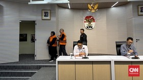 KPK Tahan 2 Tersangka Kasus Korupsi LNG