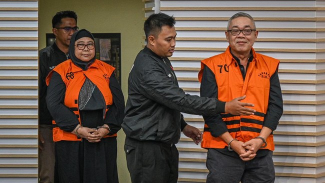 Hari Karyuliarto dan Yenni Andayani, mantan pejabat PT Pertamina, mempertimbangkan untuk banding usai divonis bersalah kasus korupsi LNG.