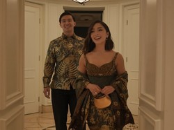 Gaya Couple Nikita Willy-Indra di Resepsi Luna Maya, Tampil Beda Berbatik