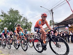 Drumband hingga Rebana Meriahkan Tour de Ijen di Macan Putih Banyuwangi