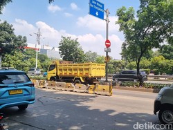 Warga Duga Mobil Tabrak Separator TransJ Koridor 9 karena Minim Penerangan