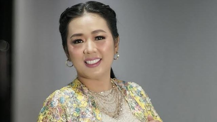 Persahabatan Soimah dan Ivan Gunawan Persahabatan Soimah dan Ivan Gunawan