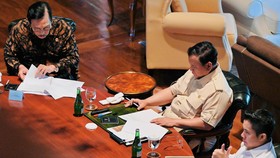 Prabowo Rapat dengan Luhut di Hambalang, Bahas Apa?