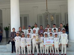Pramono Bangga Tim Sepakbola Pelajar U-12 DKI Juara Dana Cup di Denmark