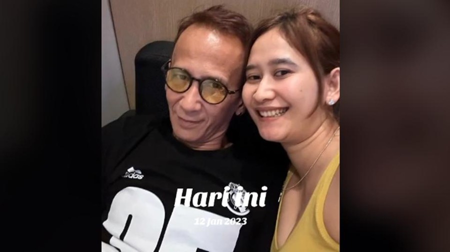 Raymond Manthur Istri Raymond Manthur