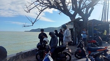 Ada Ancaman Tsunami Imbas Gempa Rusia, Warga Gorontalo Malah ke Pantai