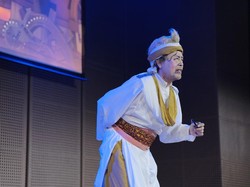 Pentas Mencari Semar Teater Koma Sentil Isu Teknologi AI