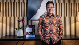 Menteri Kesehatan Budi Gunadi Sadikin (BGS) merapat ke Istana Kepresidenan Jakarta, Selasa (9/6) di tengah isu pergantian Menteri Keuangan. (ANTARA FOTO/Bayu Pratama S/tom).