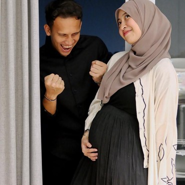Egy Maulana Selebrasi, Ini 7 Potret Adiba Khanza Pamer Perut Hamil Anak Pertama