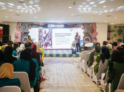 Batik Bisa Gerakkan Ekonomi, Kemenperin Ajak Anak Muda Ikut Lestarikan