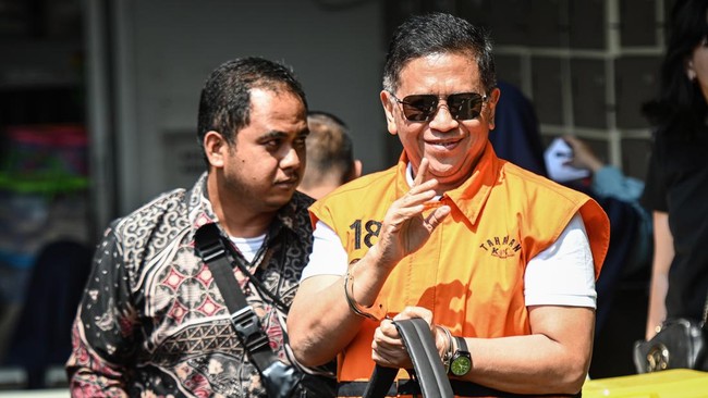 Hasto Kristiyanto Resmi Bebas Usai Terima Amnesti Prabowo Sekjen PDIP Hasto Kristiyanto resmi bebas dari Rutan KPK setelah mendapat amnesti dari Presiden Prabowo Subianto mengenai kasus suap. Proses norma dihentikan.