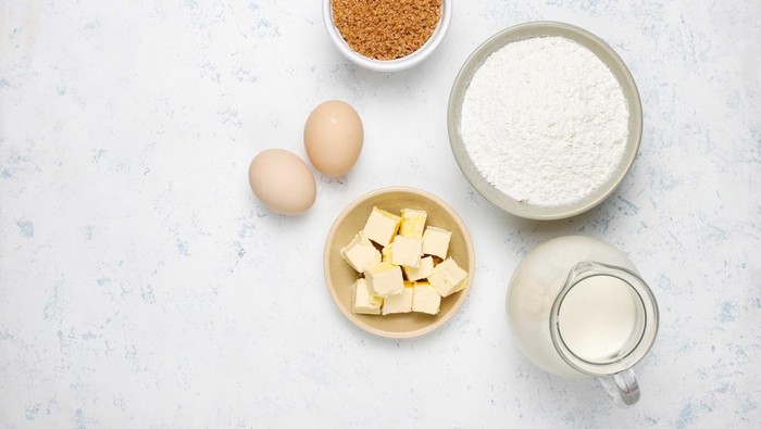 Bahan-bahan lewati tanggal kedaluwarsa tidak hanya memengaruhi rasa. Tekstur donat juga akan berubah/Foto: freepik.com/azerbaijan_stockers