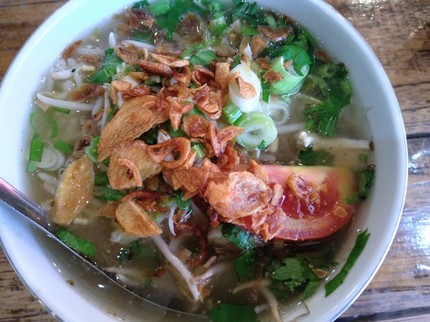 10 Tempat Makan Soto Semarang Terdekat di Jakarta yang Legendaris, Punya Rasa Gurih & Enak!