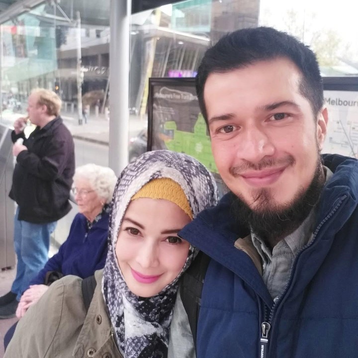 <p>Bunda masih ingat dengan pemain sinetron perempuan yang satu ini? Lama hengkang dari dunia hiburan, kini Jihan Fahira tengah disbukkan dengan perannya sebagai anggota parlemen. (Foto: Instagram@jihanfahirareal)</p>
