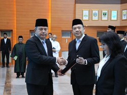 Kemendagri Lantik 55 Pejabat Baru, Tekankan Integritas & Loyalitas ASN