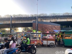 Stasiun Tebet, Surga Jajanan Favorit Pekerja Kantoran Jaksel
