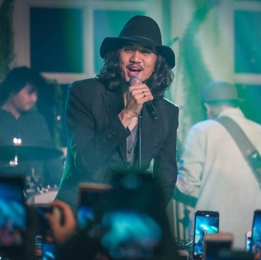 Manggung Hari Rabu di Resepsi Luna-Maxime, Duta Sheila On 7 Izin Ronda?