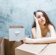 Menurut Psikologi, Ini Penjelasan Mengapa Perempuan Lebih Rentan Stres Jika Rumah Berantakan