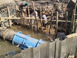 Pengerjaan Koneksi Pipa PDAM Makassar di Pabaeng-Baeng Selesai Tepat Waktu