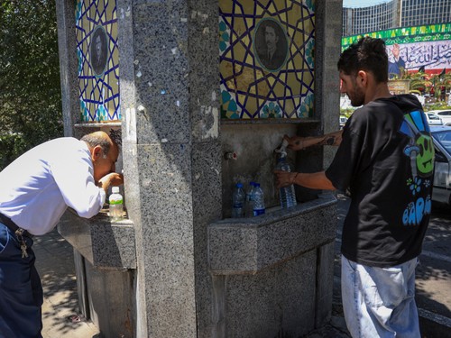 Panas Gila-gilaan di Iran Tembus 50 Derajat Celsius