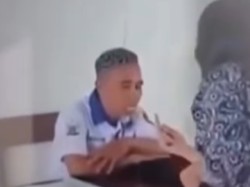 Viral Siswi SMK 1 Gowa Acungkan Jari Tengah ke Guru di Kelas, 2 Orang Di-DO