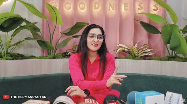 Bisnis Kue Tutup, Ini Sederet Sumber Penghasilan Lain Ashanty