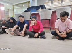 Tangis Ashanty kala Tutup Lumiere, Sebut Bisnisnya Kue Artis yang Masih Laku