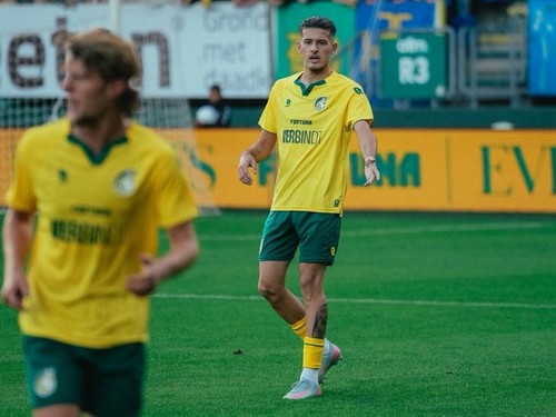 FOTO: Debut 64 Menit Justin Hubner Lawan Leverkusen