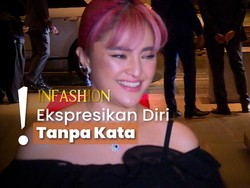 Gaya Unik Marshanda Ekspresikan Diri Lewat Warna Rambut