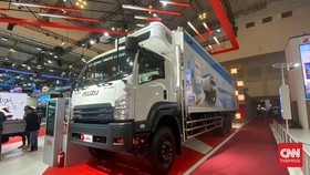 Isuzu Luncurkan Truk Giga Versi Kulkas di GIIAS 2025
