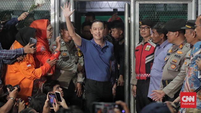 Beda Pakar dan Pemerintah soal Amnesti Hasto Serta Abolisi Tom Lembong Analisis sejumlah pakar hukum menanggapi keputusan pemerintah Prabowo memberikan abolisi Tom Lembong dan amnesti ke Hasto Kristiyanto.