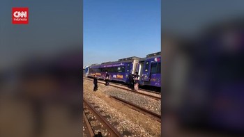 VIDEO: Penampakan Kereta Api Argo Bromo Anggrek Anjlok di Subang
