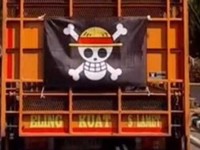 Media Inggris Sorot Pengibaran Bendera Bajak Laut One Piece di RI Media Inggris Sorot Pengibaran Bendera Bajak Laut One Piece di RI