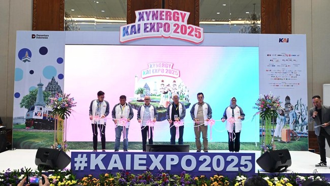 Ajang yang mengusung tema "Xynergy" ini menjadi simbol sinergi antara transportasi publik, hiburan lintas generasi, dan pemberdayaan ekonomi lokal.