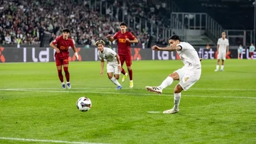 Berita Panas dari Dunia Sport CNN : Gol Kevin Diks Jadi Kado Ulang Tahun Borussia Ke-125