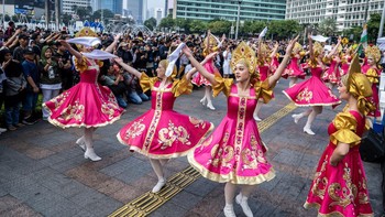 FOTO: Semarak Parade Budaya 6 Negara di CFD Bundaran HI