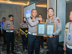 Polres Nganjuk Borong 3 Penghargaan di Bidang Lalu Lintas