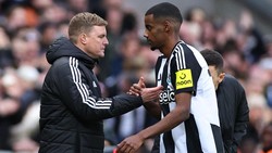 Howe Ultimatum Isak: Jangan Semaunya Sendiri