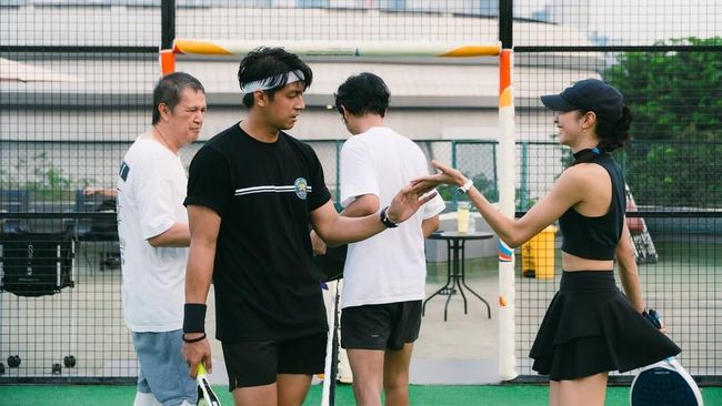 Ternyata Begini Cara Deva Mahenra Ambil Hati Mikha Tambayong