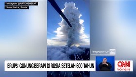 VIDEO: Gunung Berapi di Rusia Erupsi Setelah 600 Tahun